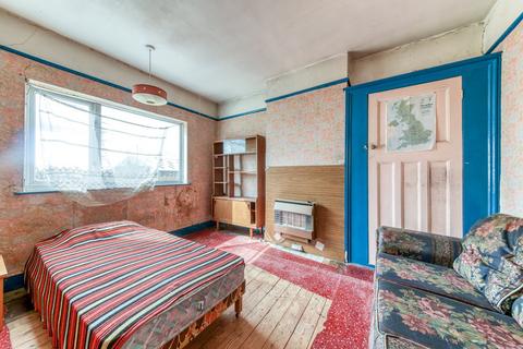 5 Carshalton Road, Mitcham, CR4 4HG