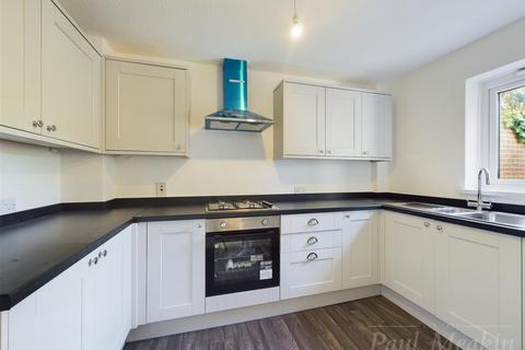 17 Corbett Close, Croydon, CR0 0JS