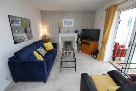 2 bedroom detached bungalow for sale - Flaxley Close, Birchwood, Warrington, WA3