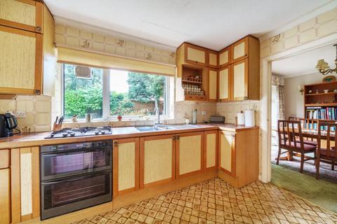 15 Fox Covert, Lightwater, GU18 5TU
