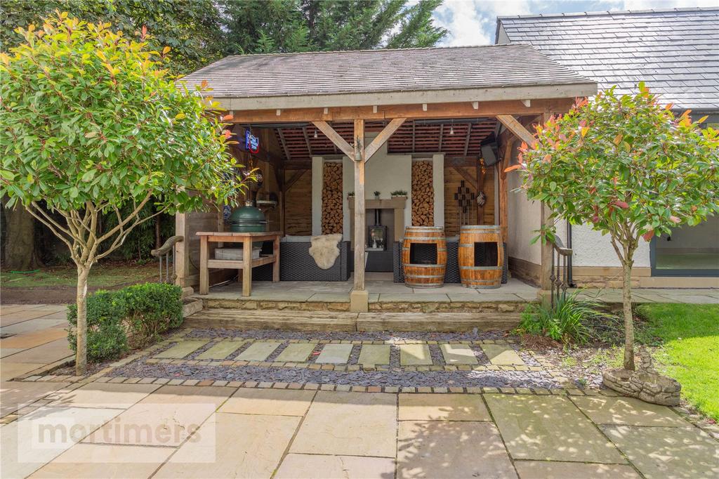 Family Bbq Area