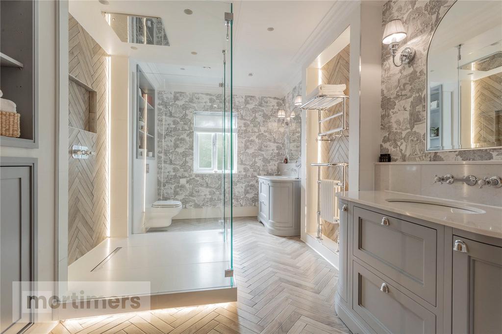 En-Suite Shower Room
