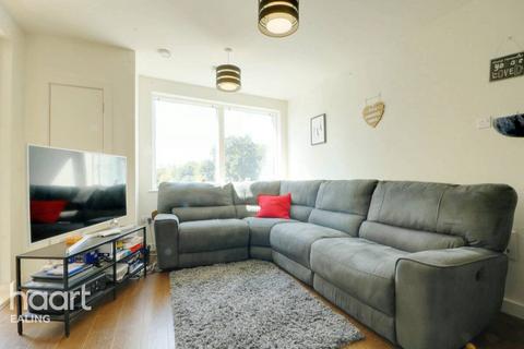 1 bedroom apartment for sale, Kenneth Way, London