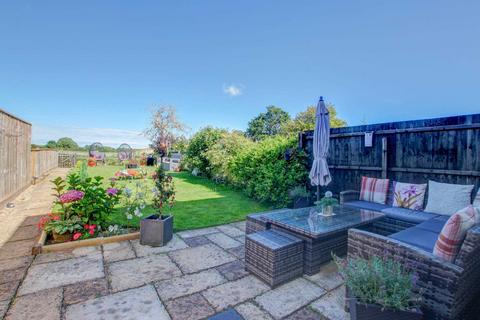 3 bedroom terraced house for sale, Birch Close, Charlton Marshall