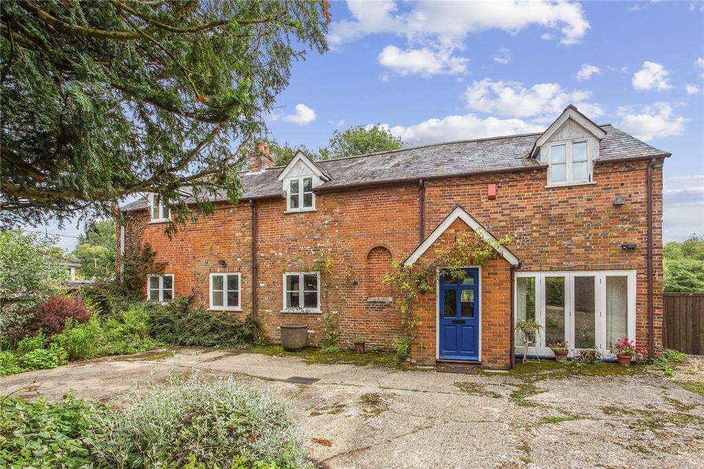 High Street, Upavon, Pewsey, Wiltshire, SN9 4 bed detached house for