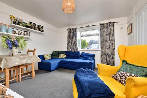2 bedroom ground floor maisonette for sale, Ridge Close, Strood Green, Betchworth, Surrey