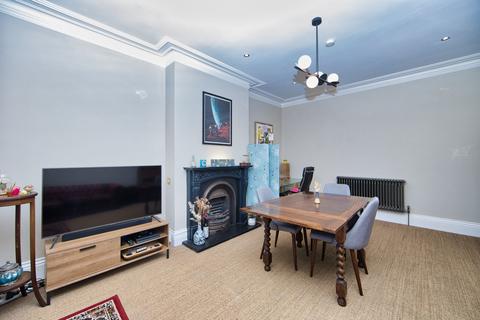 2 bedroom flat for sale - Grimston Gardens, Folkestone, CT20