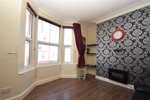 6 Dean Road, Scarborough, YO12 7SN