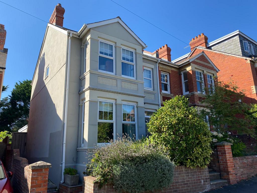 Old Castle Road, Weymouth 4 bed semidetached house for sale £500,000