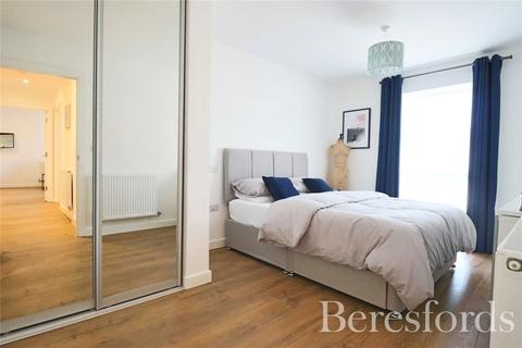 2 bedroom apartment for sale - Defiant Close, Hornchurch, RM12