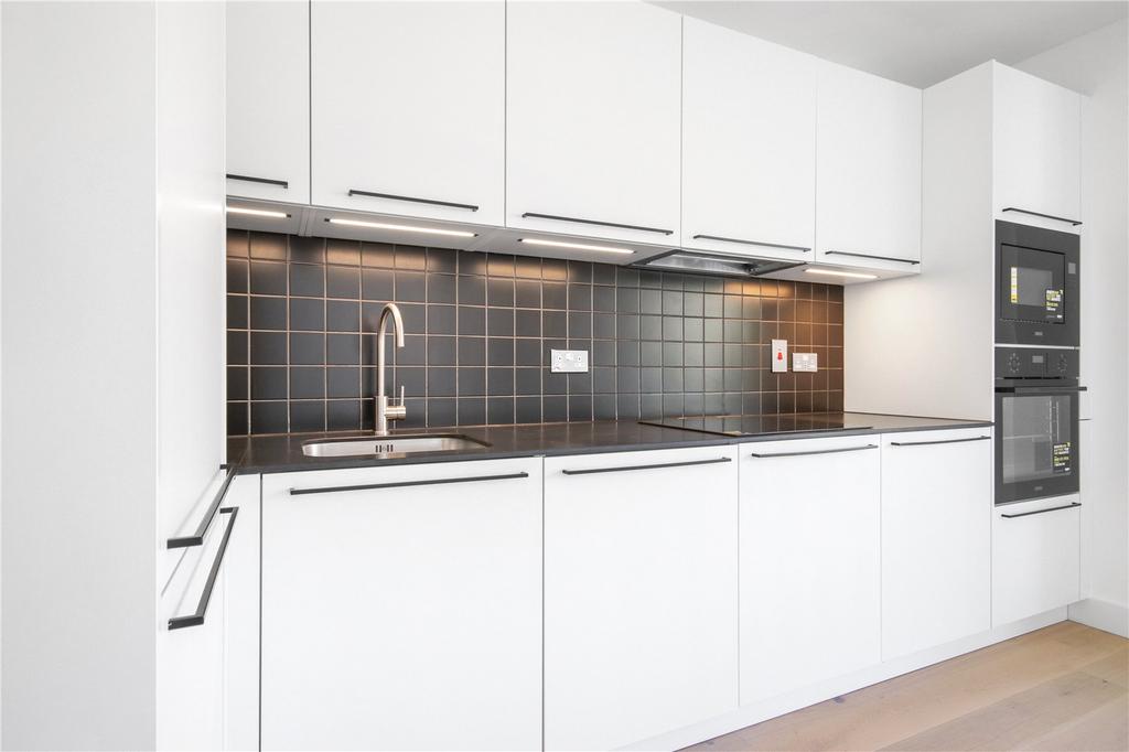 Escapade Place, London, E14 1 bed apartment - £2,058 pcm (£475 pw)