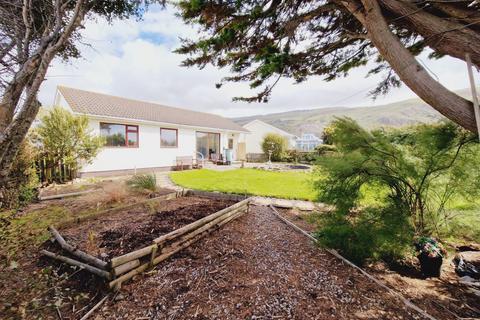 9 Heol Seithendre, Fairbourne, LL38 2EY