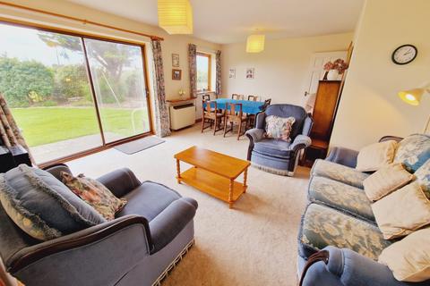 9 Heol Seithendre, Fairbourne, LL38 2EY