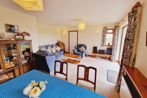 9 Heol Seithendre, Fairbourne, LL38 2EY