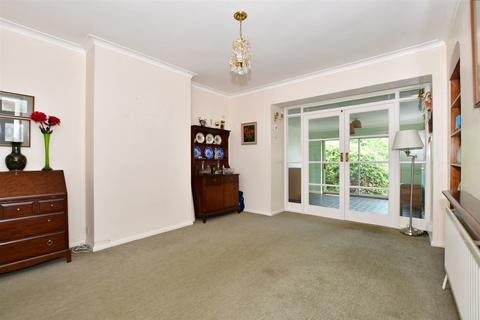 4 bedroom semi-detached house for sale - Canterbury Road, Westbrook, Kent