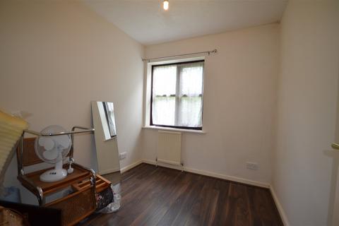 2 bedroom apartment for sale, Lime Close, Harrow, HA3 7JG