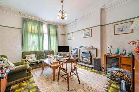 104 Croydon Road, London, SE20 7AB