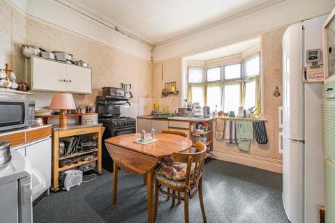 104 Croydon Road, London, SE20 7AB