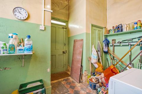 104 Croydon Road, London, SE20 7AB