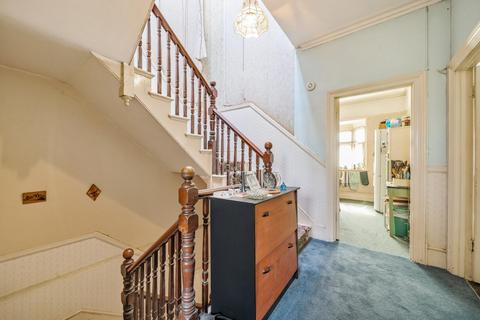 104 Croydon Road, London, SE20 7AB
