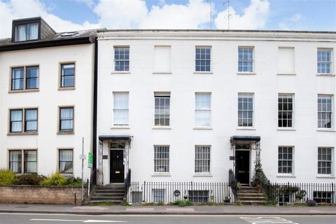 1 bedroom flat for sale, Arlington House, Town Centre, Bath Road Cheltenham Gl53