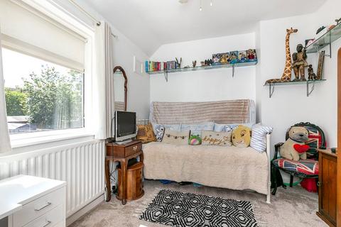 600 Downham Way, Bromley, BR1 5HW