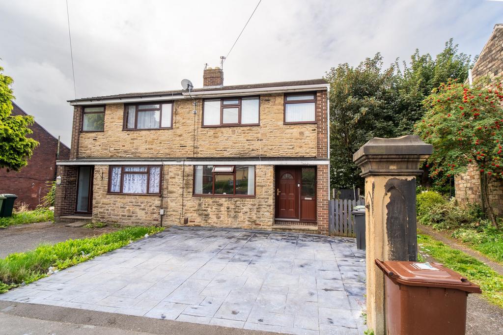 Ravenshouse Road, Dewsbury, WF13 3 bed semidetached house for sale £