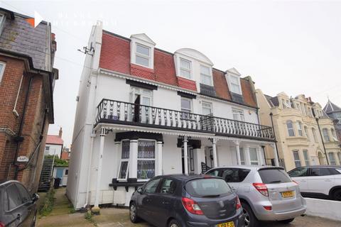 2 bedroom flat for sale, Agate Road, Clacton-on-Sea