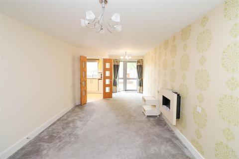 1 bedroom apartment for sale, Kings Place, Fleet GU51