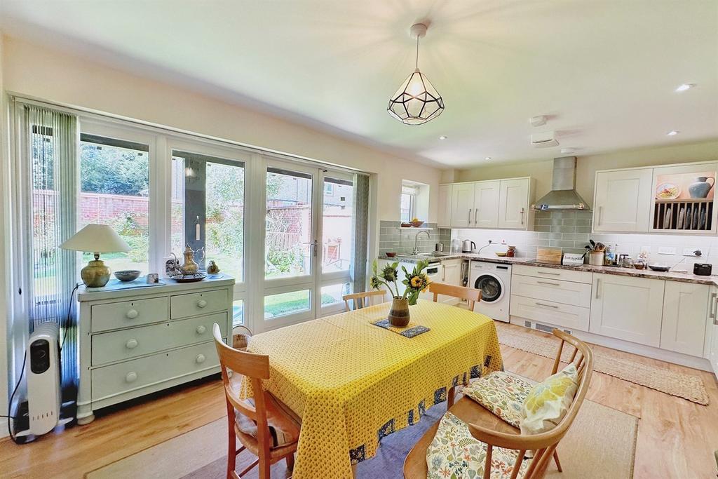 Charlton Marshall 3 bed detached house for sale £400,000