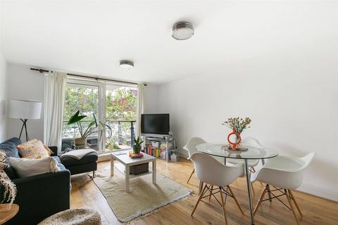 2 bedroom flat for sale, Anchor House, Smugglers Way, London