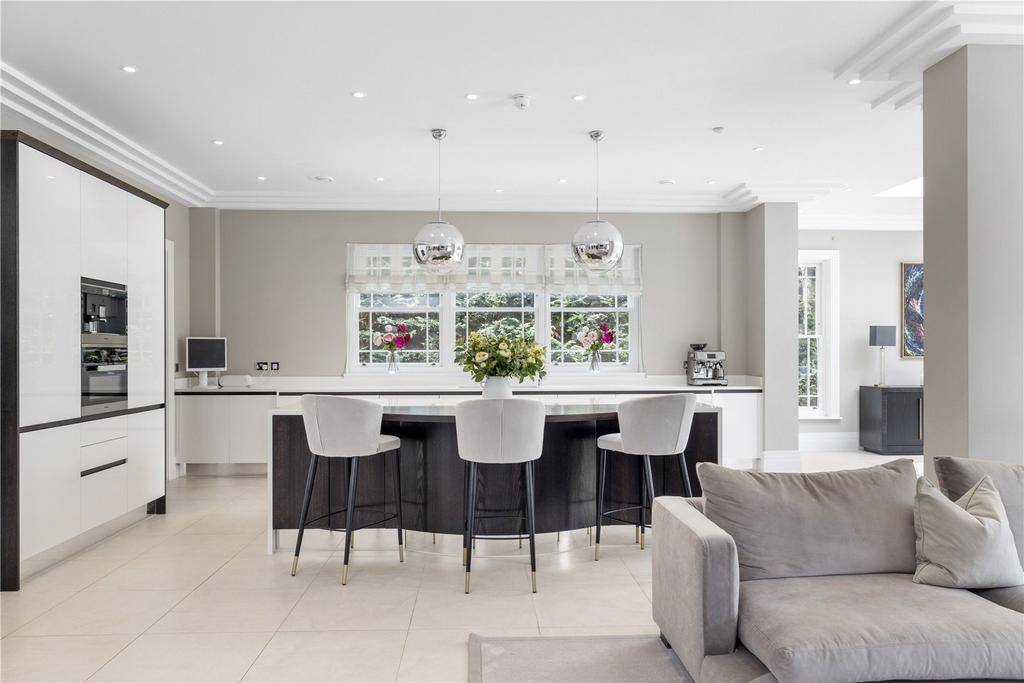 Kitchen/Breakfast