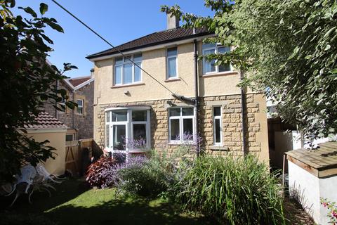 30 Ashcombe Gardens, Weston-super-mare, BS23 2XB