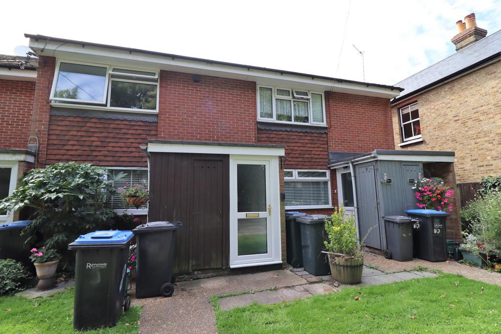 Green Lane, Addlestone KT15 1 bed £975 pcm (£225 pw)