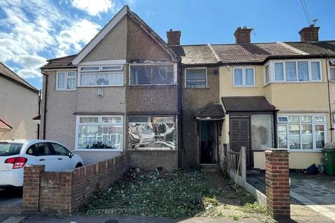 82 School Road, Dagenham, RM10 9QL