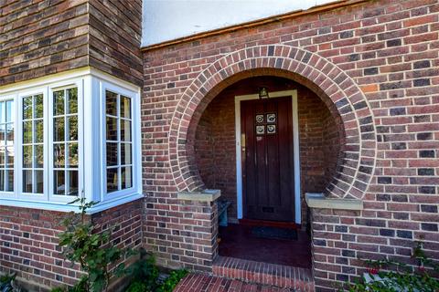3 bedroom detached house for sale, Cassiobury Drive, Cassiobury, Watford, WD17