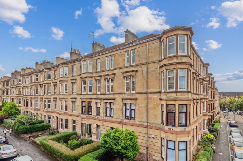 Lawrence Street, Flat 2/2, Partick, Glasgow, G11 5HH 2 bed flat for