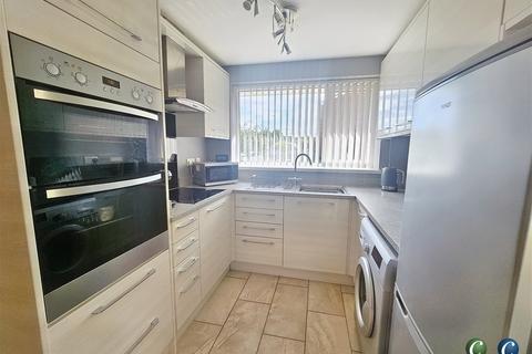 2 bedroom semi-detached bungalow for sale - Charnwood Close, Rugeley, WS15 2SU