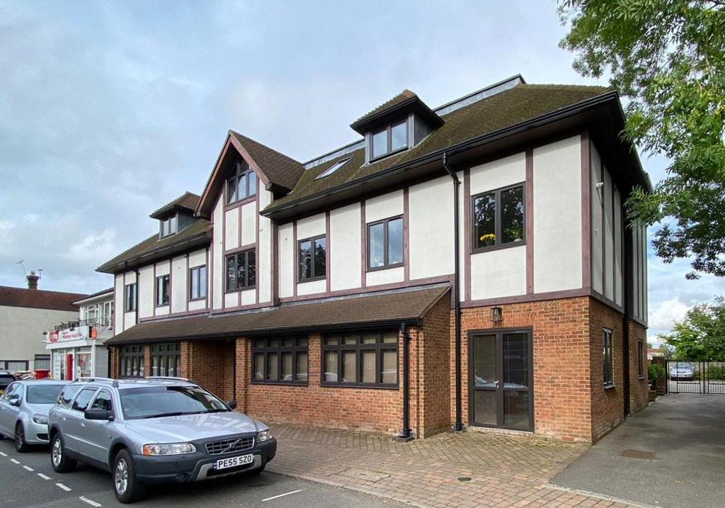 Amboise, Marden Manor, 1 Station... 2 bed flat £325,000