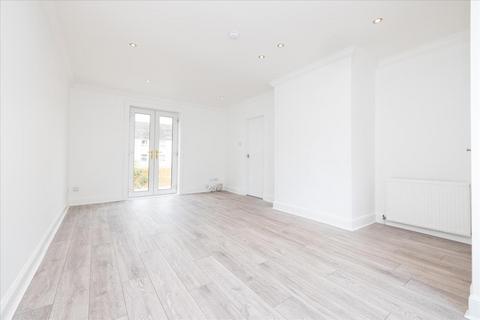 15 Langlaw Road, Mayfield, Dalkeith, EH22 5AY