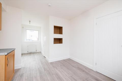 15 Langlaw Road, Mayfield, Dalkeith, EH22 5AY