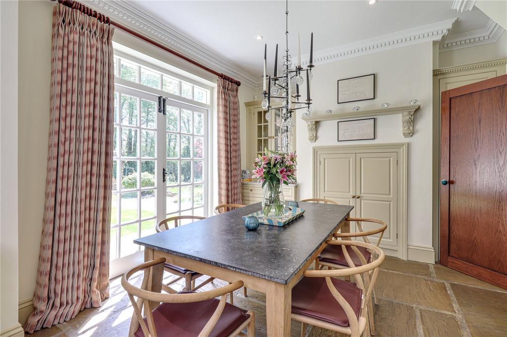 Breakfast Room