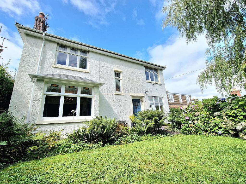 Gwern Y Steeple, PeterstonSuperEly, Cardiff. CF5 6LG 5 bed detached