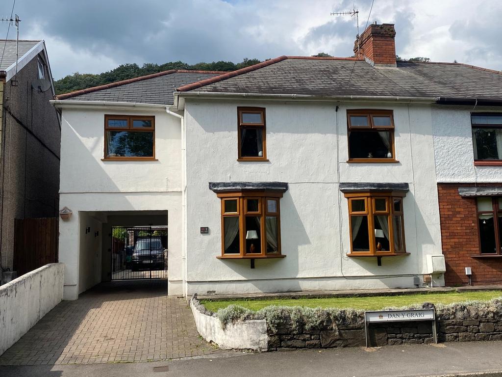 Danygraig Terrace, Cadoxton, Neath, Neath Port Talbot. 5 bed semi