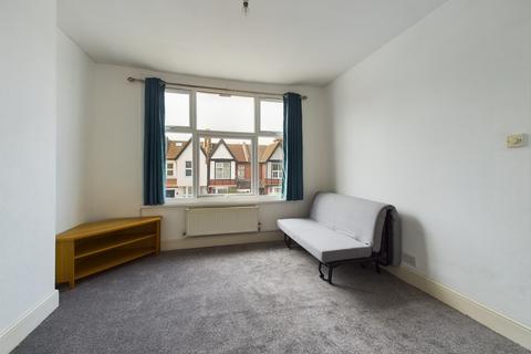 1 bedroom flat to rent, Elmers End Road, Beckenham, Kent, BR3