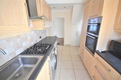 60 Abbotswood Gardens, Ilford, IG5 0BQ