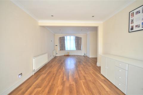 60 Abbotswood Gardens, Ilford, IG5 0BQ
