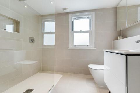 10 Gladwyn Road, London, SW15 1JY