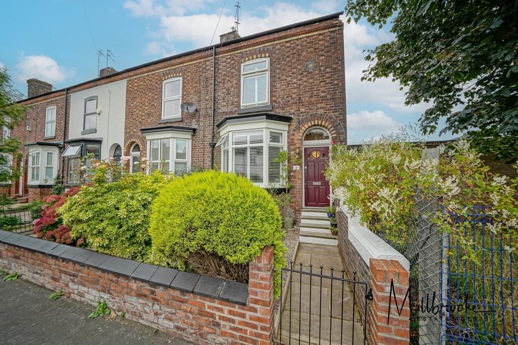Hazelhurst Road, Worsley, Manchester... 2 bed end of terrace house £