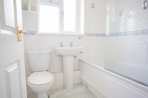 13 Worcester Close, Rochester, ME2 3SY
